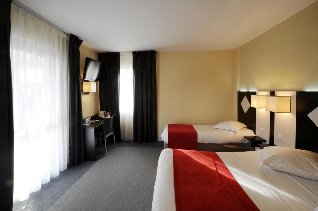 The Originals City, Hotel Des Arenes, Saintes Bagian luar foto