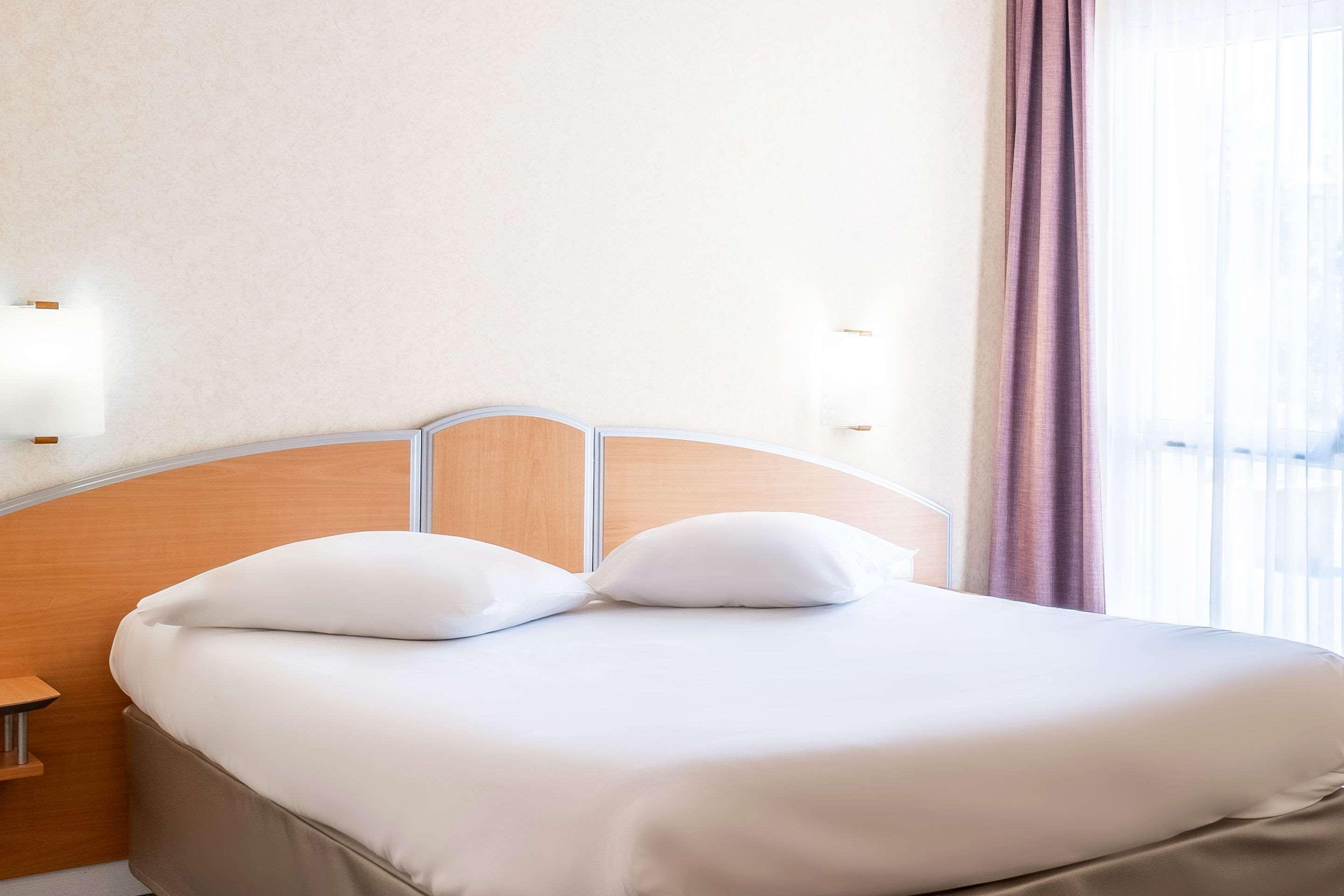 The Originals City, Hotel Des Arenes, Saintes Bagian luar foto