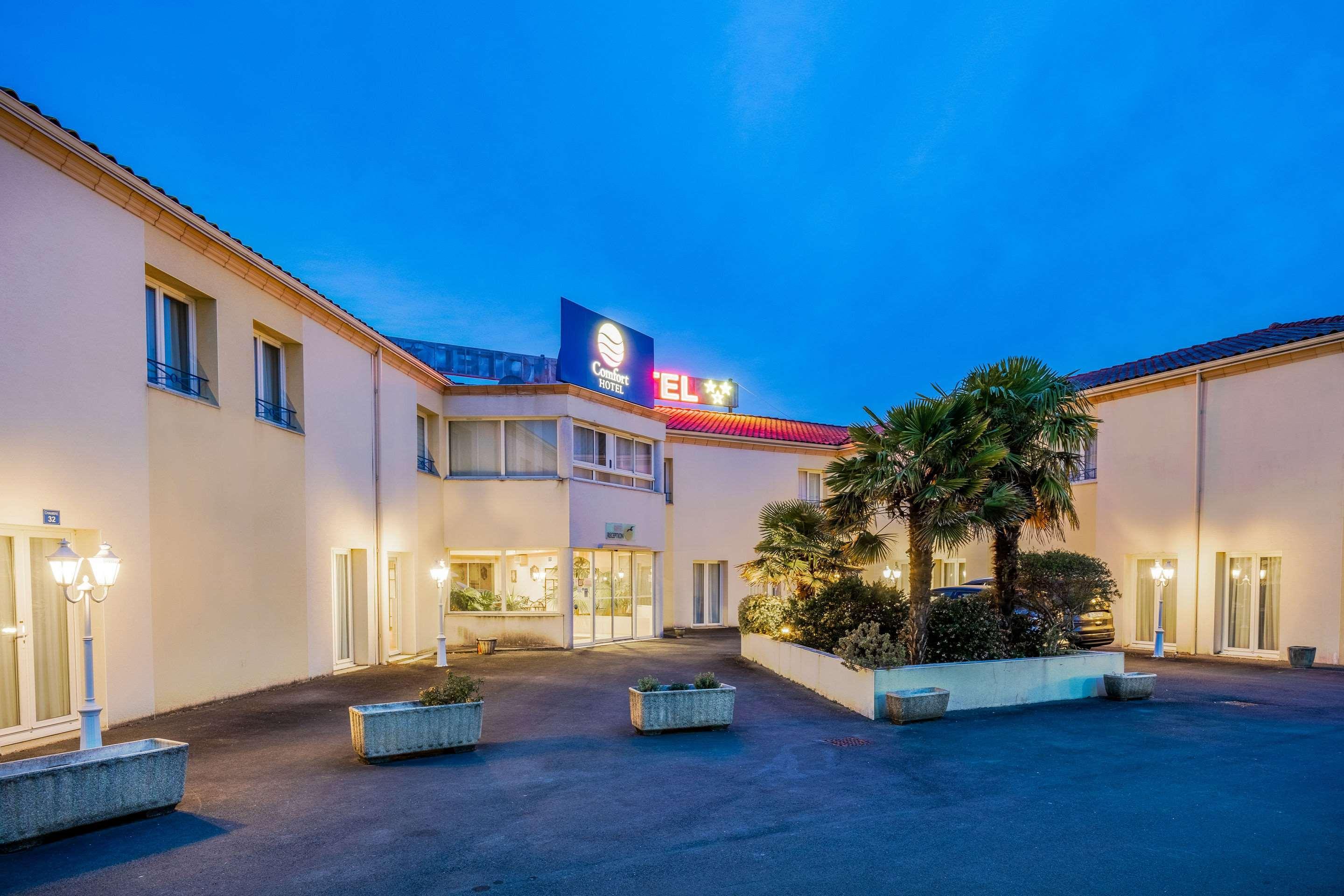 The Originals City, Hotel Des Arenes, Saintes Bagian luar foto