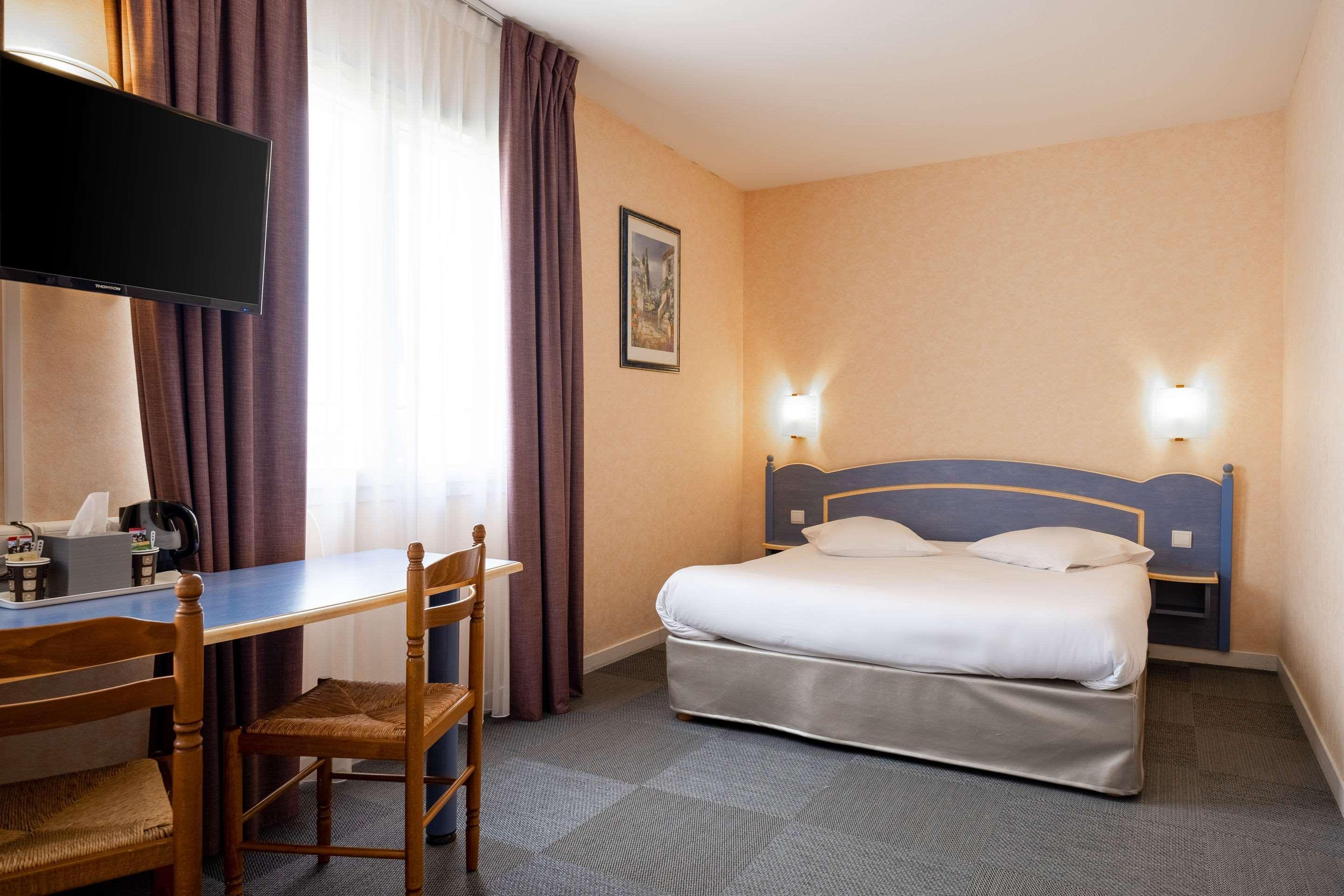 The Originals City, Hotel Des Arenes, Saintes Bagian luar foto