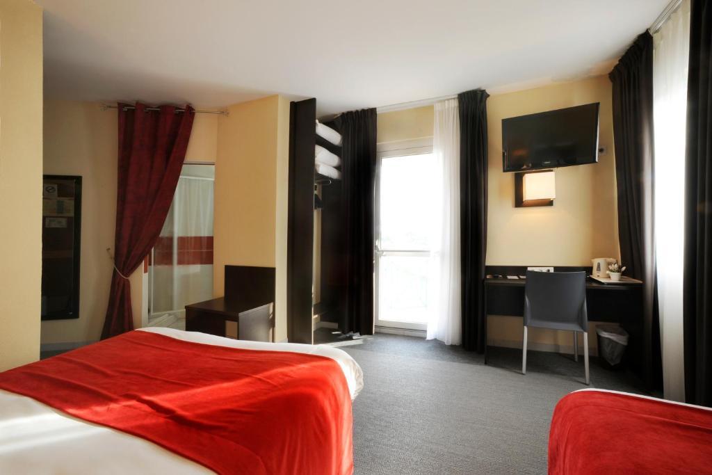The Originals City, Hotel Des Arenes, Saintes Bagian luar foto